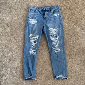 American Eagle curvy mom Jean
